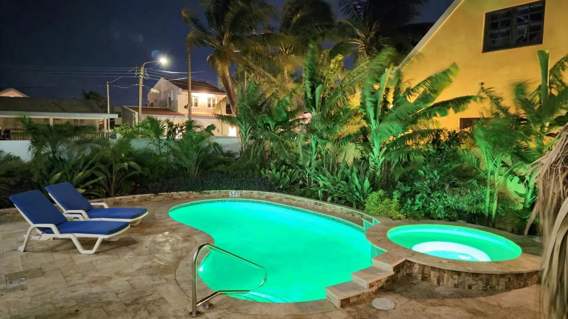 Impressive 1-Bedroom Apartment 3 Km From Eagle Beach Noord